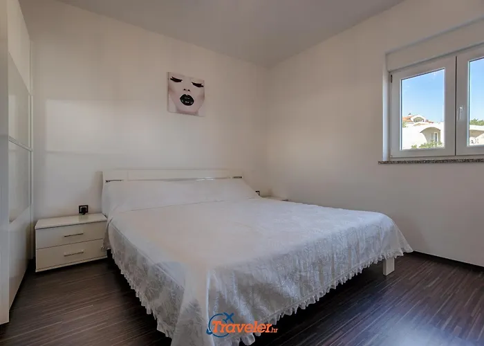With Pool, Large Garden And Beautiful Sea View By Traveler Tourist Agency Krk - Id 2210 Vila Crikvenica